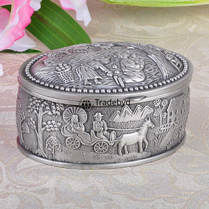 Boîte de rangement élégante en métal, organiseur de table de luxe par Tradebyd - Product Image 3