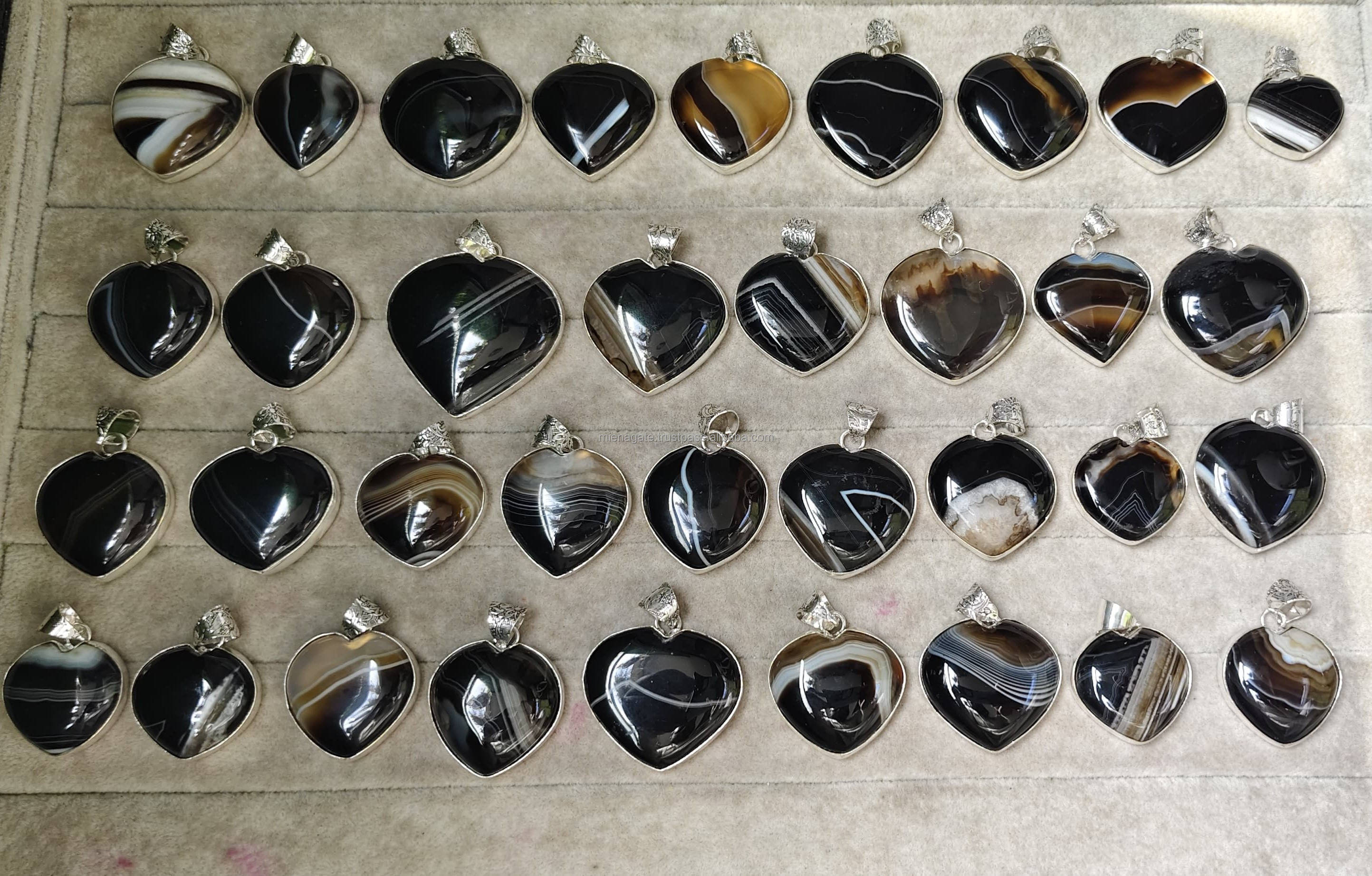 อาเกตสีเทา