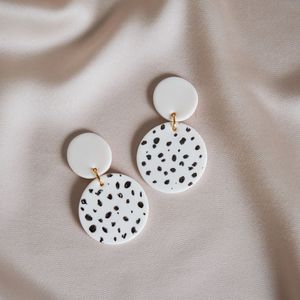 Lightweight Resin Earrings Handcrafted with Durable Quality Trendy Design and Smooth Polish for Fashion Jewelry - Product Image 5