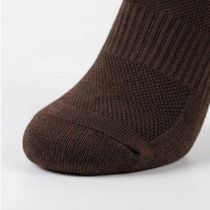 <b>Men's</b> <b>Knee</b> <b>High</b> <b>Socks</b> Geometric Pattern Knitted Breathable Spandex Polyester Autumn Sports Wear Regular Style - Product Image 6