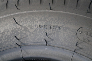Neumático para camión ligero Vietnam KUMATIRE K702 Bias Light Truck Tyre 5.00-12 6.00-14 7.00-16 8.25-16 Tipo con cámara para transporte de carga pesada - Product Image 6