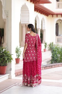 Salwar Kameez ethnique traditionnel indien en Georgette avec broderie de sequins pour les mariages et les occasions spéciales pour femmes, tenue de soirée - Product Image 2