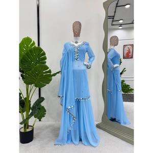Ensemble de costume pour femme de créateur avec séquence de fils et travail de miroir réel - Product Image 5