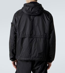 Traje Cortavientos Resistente para Actividades al Aire Libre, Viajes y Uso Casual con Diseño Cómodo y Estilo Moderno - Product Image 3