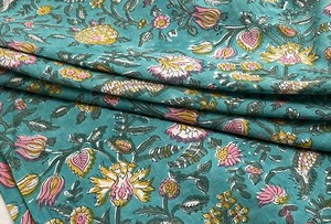 Tissu en coton vert aqua imprimé à la main, écologique, pour robes de filles - Matière légère pour vêtements de mode - Product Image 3