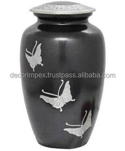 Urne de crémation en aluminium de meilleure qualité pour adultes Gravure à la main Conception de fleurs Cendres humaines Urnes de crémation pour adultes - Product Image 6