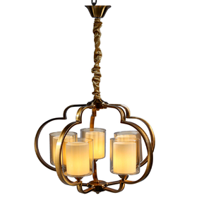 Lustre lanterne chic et géométrique à cadre doré, avec cylindres en verre dépoli chaud, disponible à prix de gros. - Product Image 1