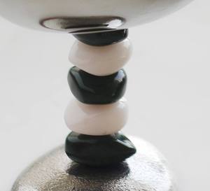 เตาเผาเครื่องหอมโลหะรูปทรงหินเซนแบบขายส่ง เตาเผาเครื่องหอมสแตนเลสทรงก้อนกรวดสุดหรู สำหรับตกแต่งบ้านและสำนักงานสมัยใหม่ - Product Image 6