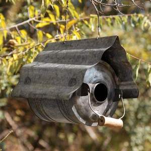 Bird House Handmade Nest House Garden Yard Hanging Pet Products Crafts Metal Outdoor Bird House - Product Image 2