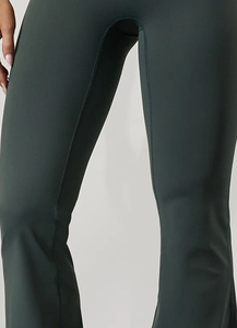 Pantalon de yoga évasé taille haute avec dos en V et taille élastique à séchage rapide, vêtement athleisure - Product Image 2
