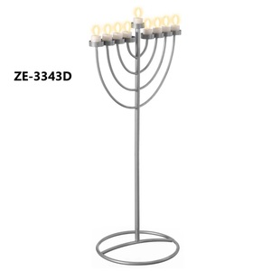 ZE-3343D Zahid Exports เชิงเทียนไม้ธรรมชาติทำมือ ฐานกลม ตกแต่งบ้านช่วงคริสต์มาส พร้อมลายพิมพ์ดิจิทัล - Product Image 1