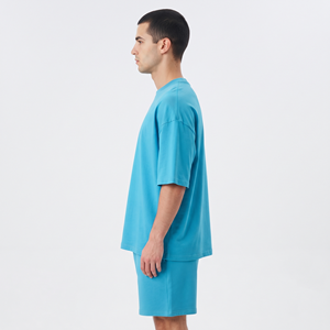 Ensemble short et t-shirt sport tricoté personnalisé avec logo imprimé pour homme, collection été 2025 – T-shirt à manches courtes et survêtement 100 % coton écologique - Product Image 2