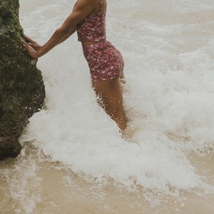 Shorts de plage pour femmes de haute qualité, nouveau design, respirants, écologiques, en spandex/coton, logo imprimé personnalisé - Product Image 6