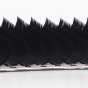 Extensions de cils Charmlash en gros avec emballage, volume 0.07 CC 8 14, noir mat, super doux, classiques - Product Image 1