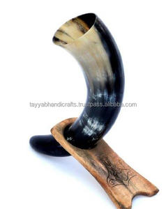 Corne à boire Viking naturelle avec support de corne Corne à boire Viking antique sculptée avec laiton d'Inde - Product Image 4
