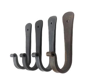 Crochet mural en métal forgé à la main, nouveau support mural en métal pour suspendre des objets et des vêtements, nouveau crochet mural et cintre - Product Image 1