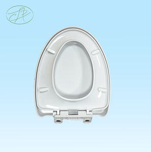 Moderna Tapa de Inodoro de Plástico PP para Adultos con Diseño Alargado y Frente Cerrado, Voltaje Personalizable - Product Image 4