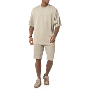Ensemble t-shirt et short pour homme en coton beige à manches courtes, col rond, vêtements décontractés d'été, tissu respirant en maille - Product Image 1