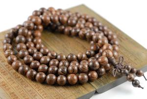 MN Exports - Brazalete Cristiano de Madera Natural, Hecho a Mano, Estilo Boho Clásico, Joyería Ajustable, Pulsera Étnica de Moda para Fiestas - Product Image 4