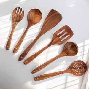 Ensemble d'ustensiles de cuisine rustiques en bois faits à la main avec support – Cuillères et spatules écologiques - Product Image 4