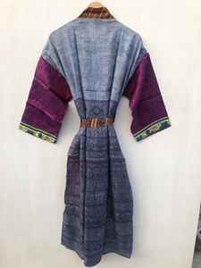 เสื้อคลุมอาบน้ำผ้าไหมเนื้อนุ่มหลากสี ยี่ห้อ Regal House Wear ชุดนอน เสื้อคลุมสไตล์อินเดีย วินเทจ ทำจากผ้าไหมซารีรีไซเคิล ขายส่ง - Product Image 2