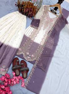 Lanzamiento del Nuevo Conjunto de Fiesta de Diseñador: Top de Georgette Pesado con Estampado de Estrellas, Pantalón Plazzo y Dupatta - Product Image 6