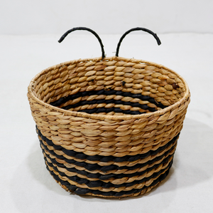 Panier de rangement en jacinthe d'eau en forme d'abeille, tressé à la main, organisateur mignon pour jouets de chambre d'enfant - Product Image 5