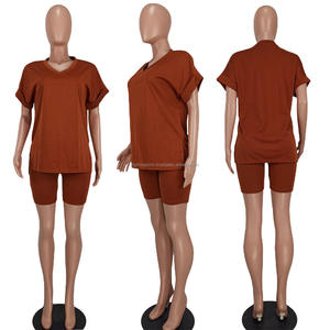 Conjunto corto de 2 piezas de verano de alta calidad para mujer, conjunto de ropa de mujer, Camisa ajustada y conjunto corto para mujer - Product Image 1