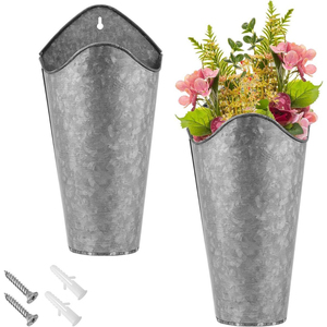 Juego de 2 maceteros de pared de metal galvanizado, estilo rústico, para colgar flores en interiores y exteriores. - Product Image 1