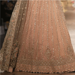 Vestido Lehnga Estilo Asiático para Novia Pakistaní, Lehnga Nupcial Pesada Personalizable para el Día de la Boda - Product Image 6