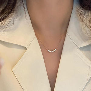 Collier minimaliste pour femme AMBER JEWELS plaqué or 14 carats avec diamant de laboratoire taille brillant rond certifié IGI – Cadeau idéal - Product Image 5