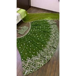 Vestidos de Noche de Diseñador, Elegantes Lehenga Choli con Lentejuelas y Bordado Zari para Fiestas - Product Image 3