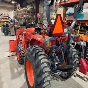 Mini Tractor Agrícola Usado para L2501 4x4 con Motor Automático de 60HP, Cargador Frontal y Rodamientos Agrícolas - Product Image 5