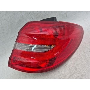 Luz Trasera Derecha Usada Clase B A2468200264 - Product Image 1