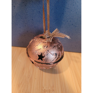 Cloche vintage artisanale en métal en forme de boule, design personnalisé pour arbre de Noël, cloche sonore en cuivre poli brillant - Product Image 2