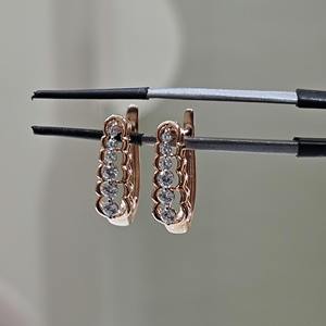 Pendientes de Aro con Diamantes Cultivados en Laboratorio de 0.35ct, Oro Rosa de 14K, Estilo Huggie, Minimalistas, Elegantes, Regalo para Novia, Fiesta - Product Image 6