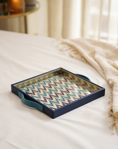 Plateau de service décoratif à motifs géométriques avec poignées bleu turquoise, plateau rectangulaire moderne de luxe - Product Image 1