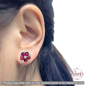 [Sheri Jewels] Pendientes elegantes de oro blanco macizo de 18 quilates con estilo de flor de rubí para mujer, regalo de fiesta - Product Image 4