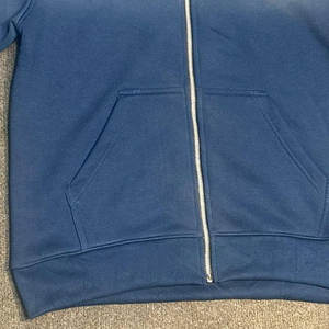Sweat à capuche d'hiver personnalisé imprimé numériquement, respirant, grande taille, en molleton 100% coton avec fermeture éclair et strass pour hommes - Product Image 4