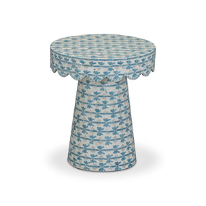 Taburete Artesanal de Concha de Capiz con Diseño Único de Lazo Festoneado e Incrustaciones de Nácar para Dormitorio o Sala de Estar - Product Image 2