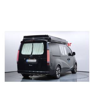 Hyundai Staria 4x4 Campervan 2023/4 avec boîte automatique, sièges en cuir, caméra de recul, 651 km, diesel, conduite à gauche - Product Image 2