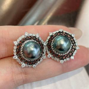 Pendientes de Plata de Ley 925 con Perla Verde Pavo Real, Forma de Alta Textura, 10-9 mm, Luz Intensa, Ligeras Imperfecciones - Product Image 1