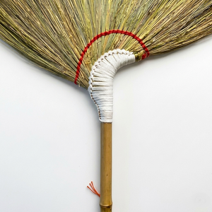 Balai écologique style crevette avec manche en bambou, outil de nettoyage domestique naturel - Product Image 2
