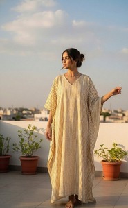 Caftán de algodón con estampado bohemio hecho a mano para mujer, vestido holgado de verano para playa o resort - Product Image 4