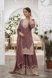 Ensemble Kurta traditionnel indien pakistanais en soie violette pour femmes, longueur au sol, avec dupatta, coupe régulière, tenue ethnique toutes saisons - Product Image 2