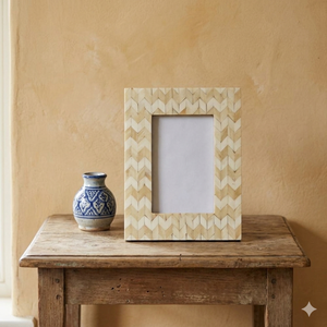 Uno de los marcos de fotos con diseño de Chevron blanco y marfil con incrustaciones de hueso más populares para oficina en casa y casa de campo, marco de hueso de búfalo - Product Image 1