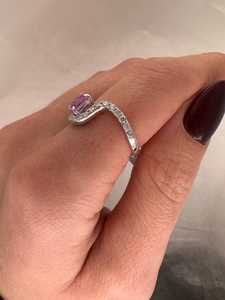 Anillo de Lujo sin Calentamiento con Zafiro Rosa y Diamantes, Diseño de Ola, Oro de 18K, Anillo de Diseñador para Mujer, Engaste de Púas y Pavé - Product Image 2