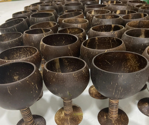 Venta al por mayor caliente creativa natural hecha a mano de cáscara de coco copa de vino de Loto Azul VIETNAM - Product Image 6