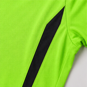 เสื้อยืดผู้ชายสีเขียวดำ แขนสั้น แห้งเร็ว สปอร์ต ทรงปกติ คอกลม ลายถักเรียบ 100% โพลีเอสเตอร์ - Product Image 5