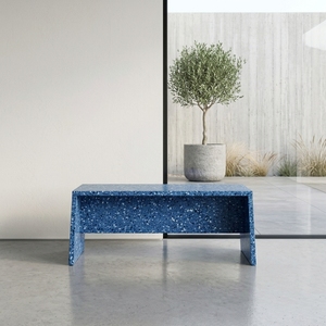 Banc d'extérieur moderne et étanche en plastique recyclé, pour école, artisanat, jardin et patio, écologique et durable - Product Image 4